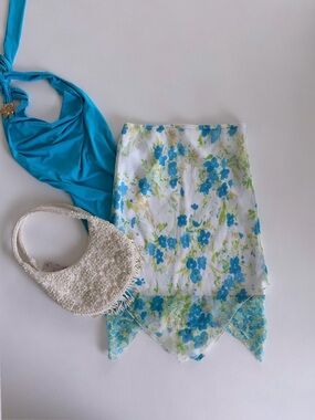 My Michelle Vintage Y2K Blue Floral
Handkerchief Skirt Fairycore